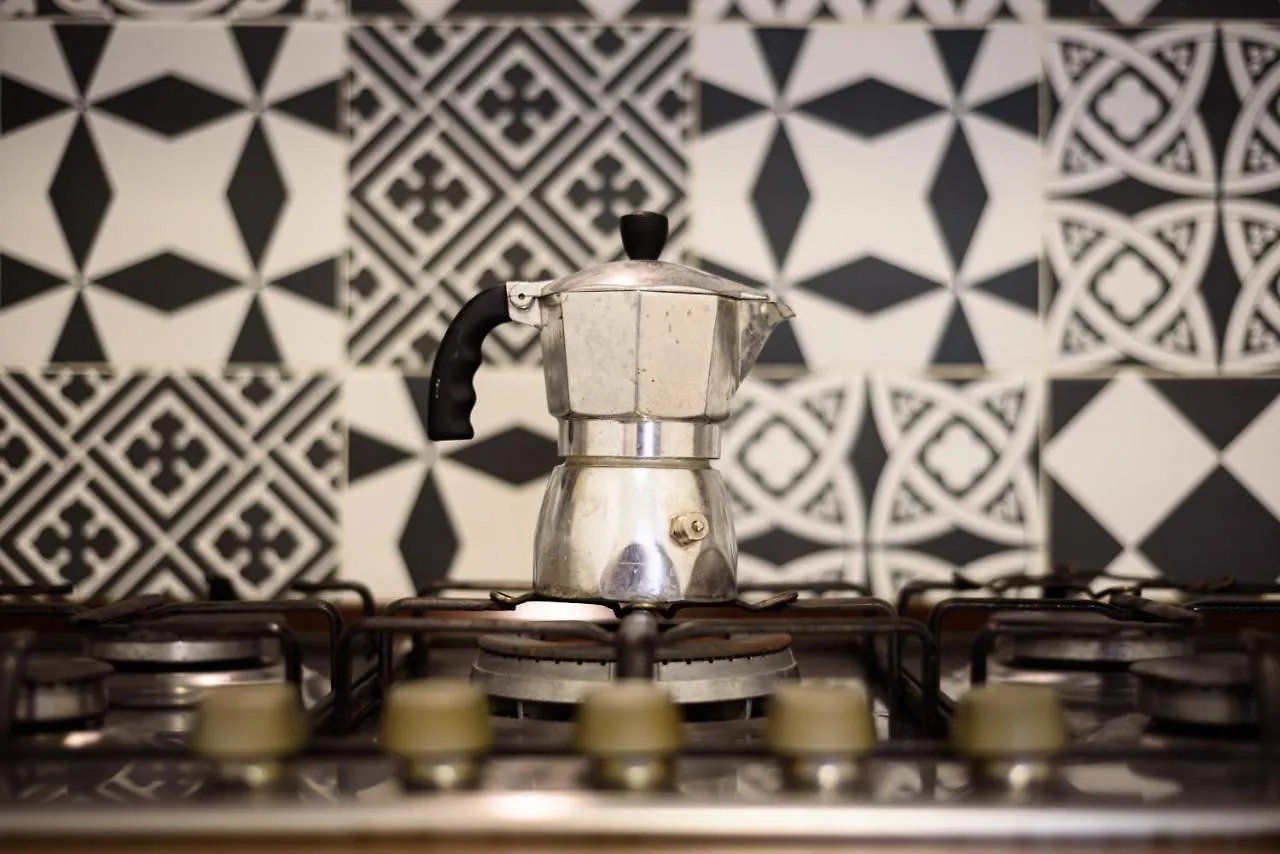 Vico Cappuccinelle 18 Apartment Naples Italy